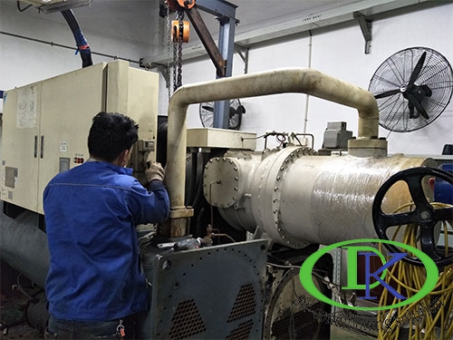 大金滿液機(jī)保養(yǎng)